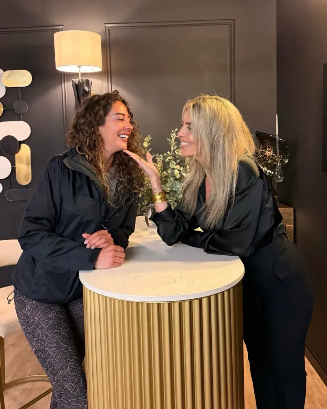 María Ferrándiz con una paciente
